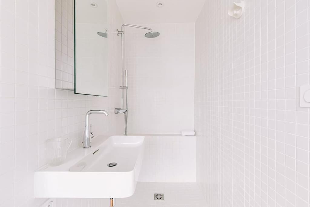 Bright Apartment In The 10Arr. - 4 People Paris Exterior foto